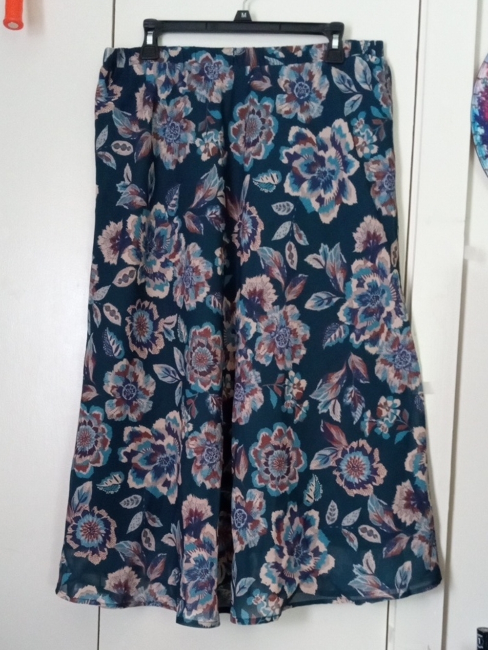 Coldwater Creek Boho Floral Fully Lined All Over Floral Against Navy Background